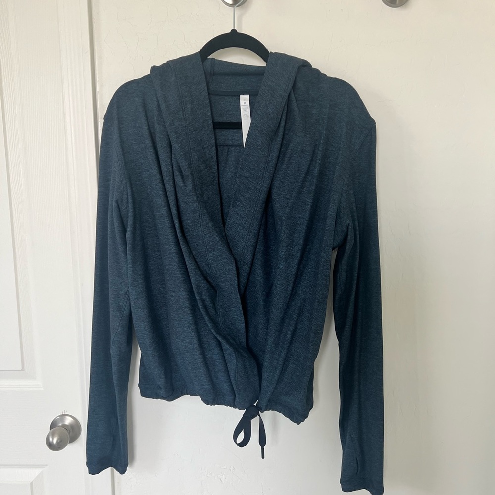 NWOT Lululemon Wrap Jacket - 8